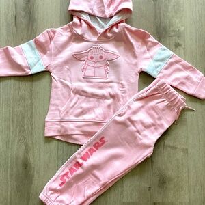 STAR WARS Halloween Disney GIRLS PINK BABY YODA ACTIVE SET HOODIE AND PANTS 4 T